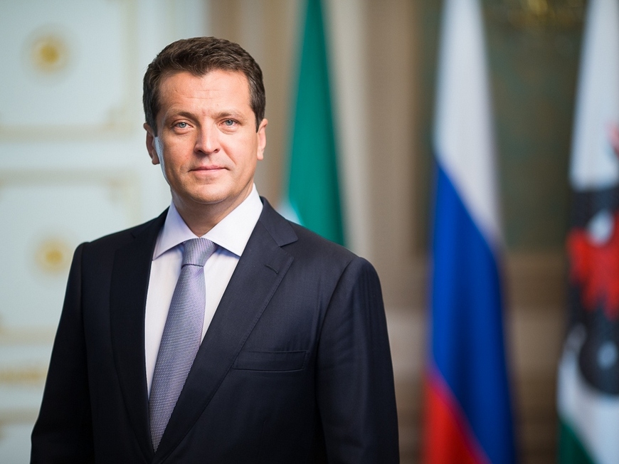 И.Метшин: «Вы бережете тепло и уют домашнего очага, дарите любовь и вдохновение»