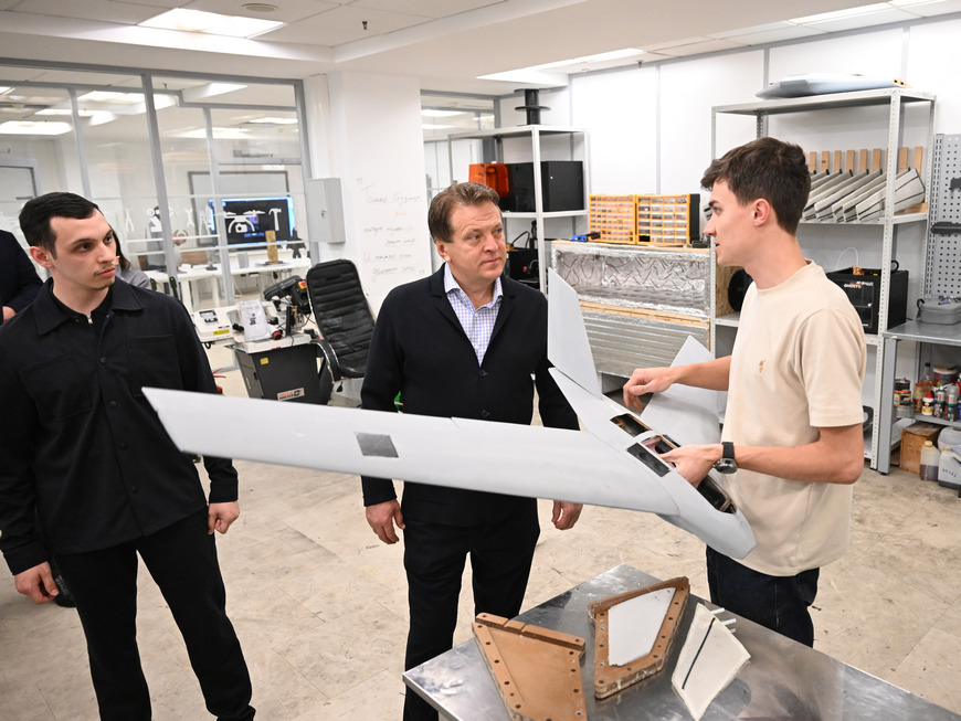 И.Метшин: «Молодые ребята становятся инженерами - это будущее авиастроения»