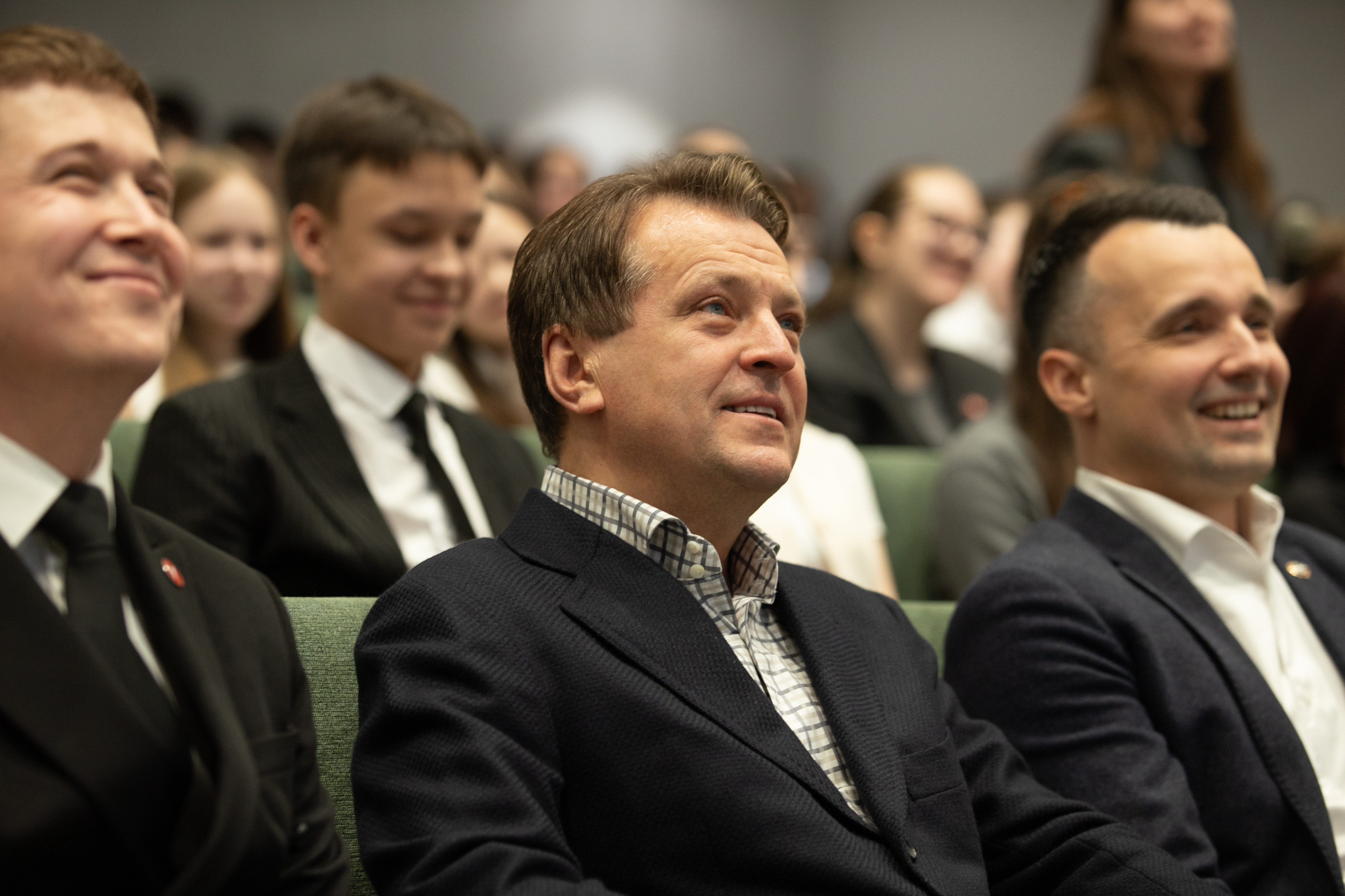 Ильсур Метшин принял участие в проекте "Недетский разговор"