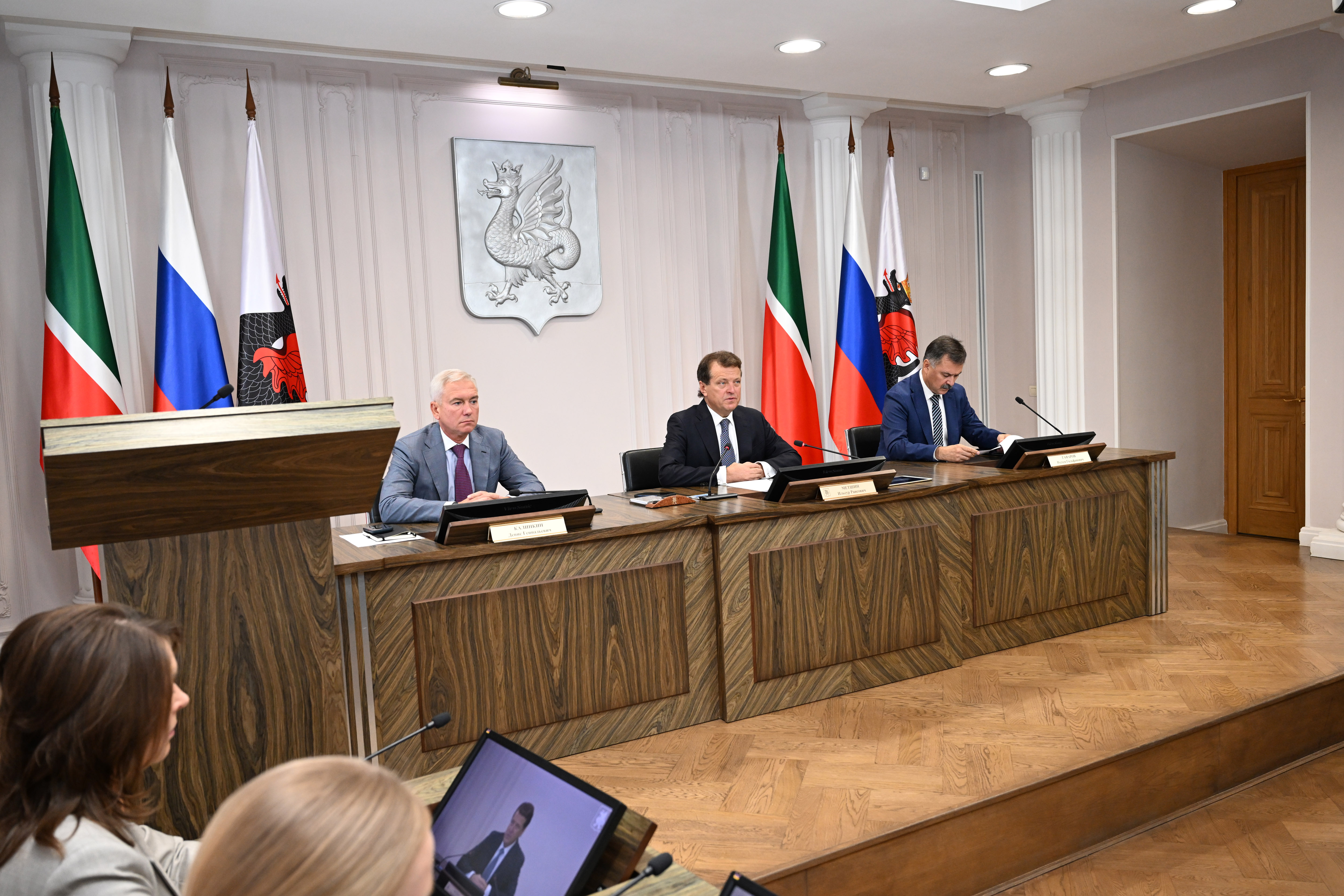 Деловой понедельник, 17.08.2026